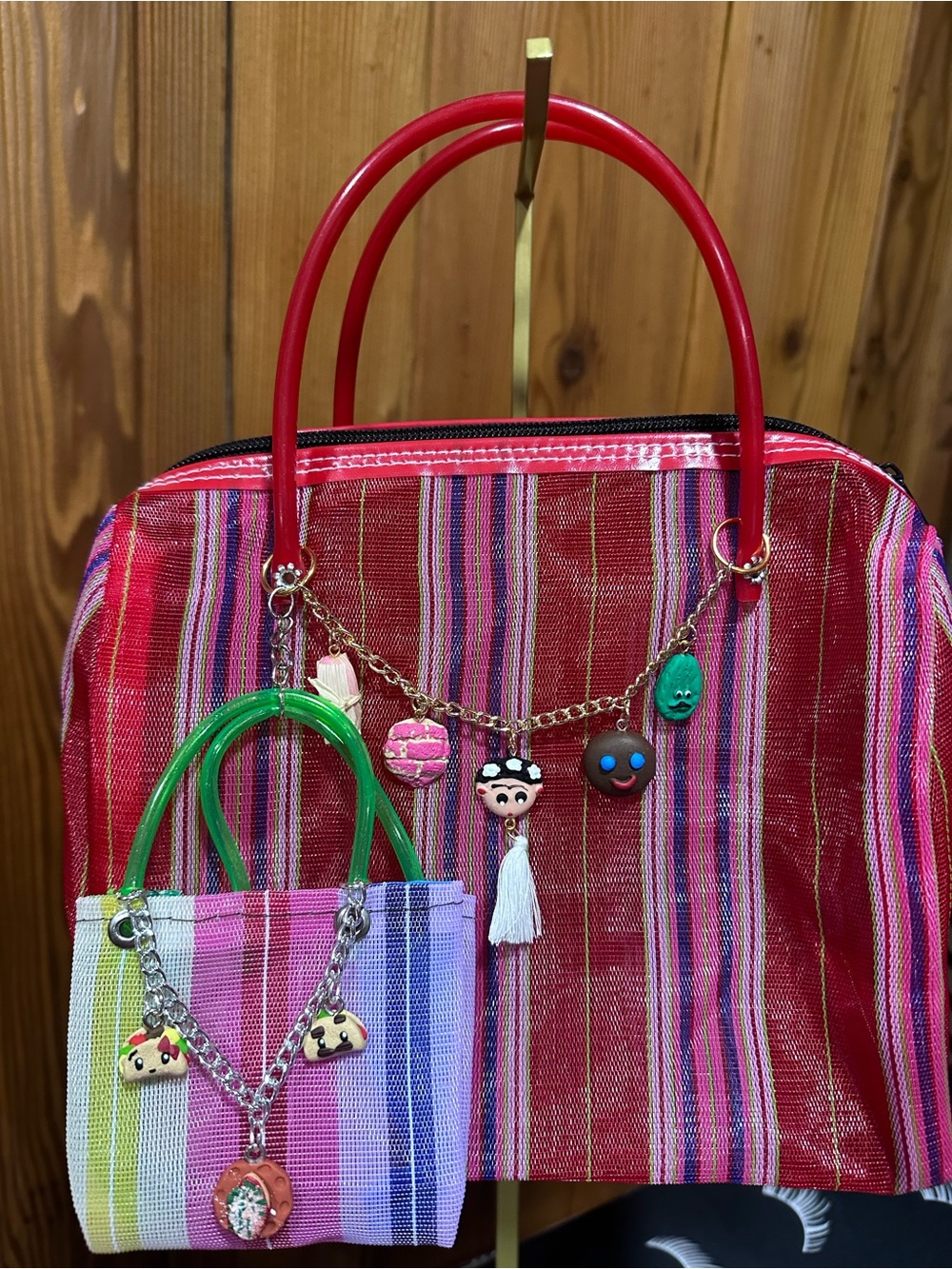 Colorful mercado Red Striped Women’s Tote Bag with Charms
